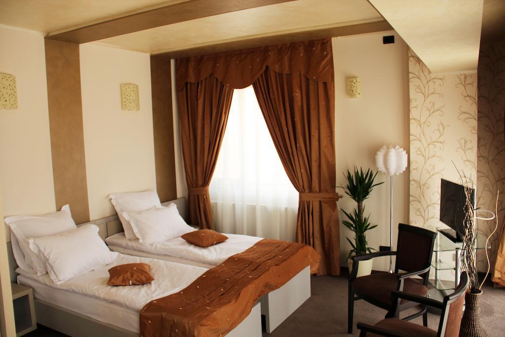 Enigma Pension Târgu Jiu Rom bilde